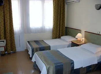 Hotel Holiday Otel Guzelcamlı